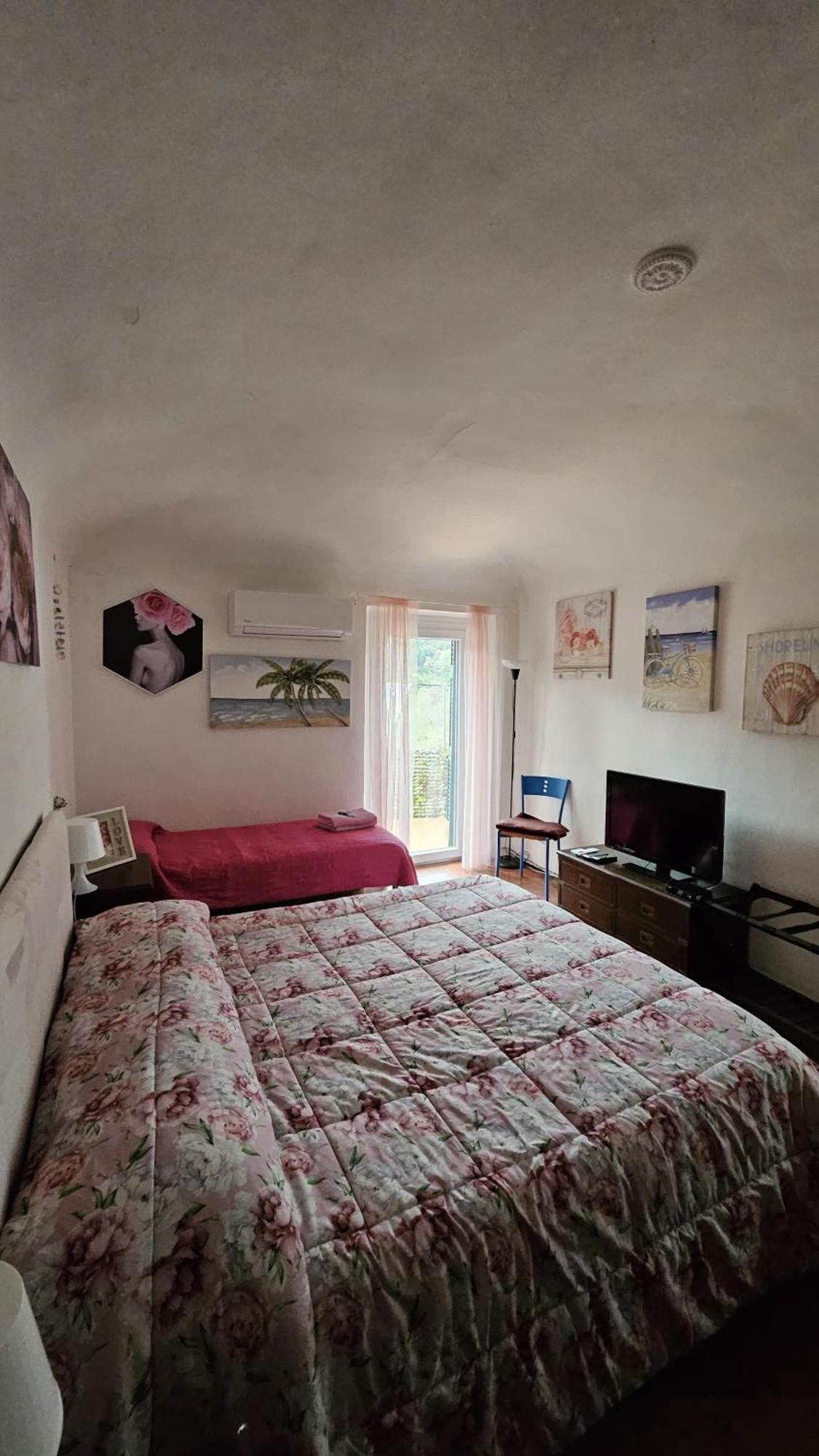 Apartamento La Terrazza Di Ameglia Alta Exterior foto