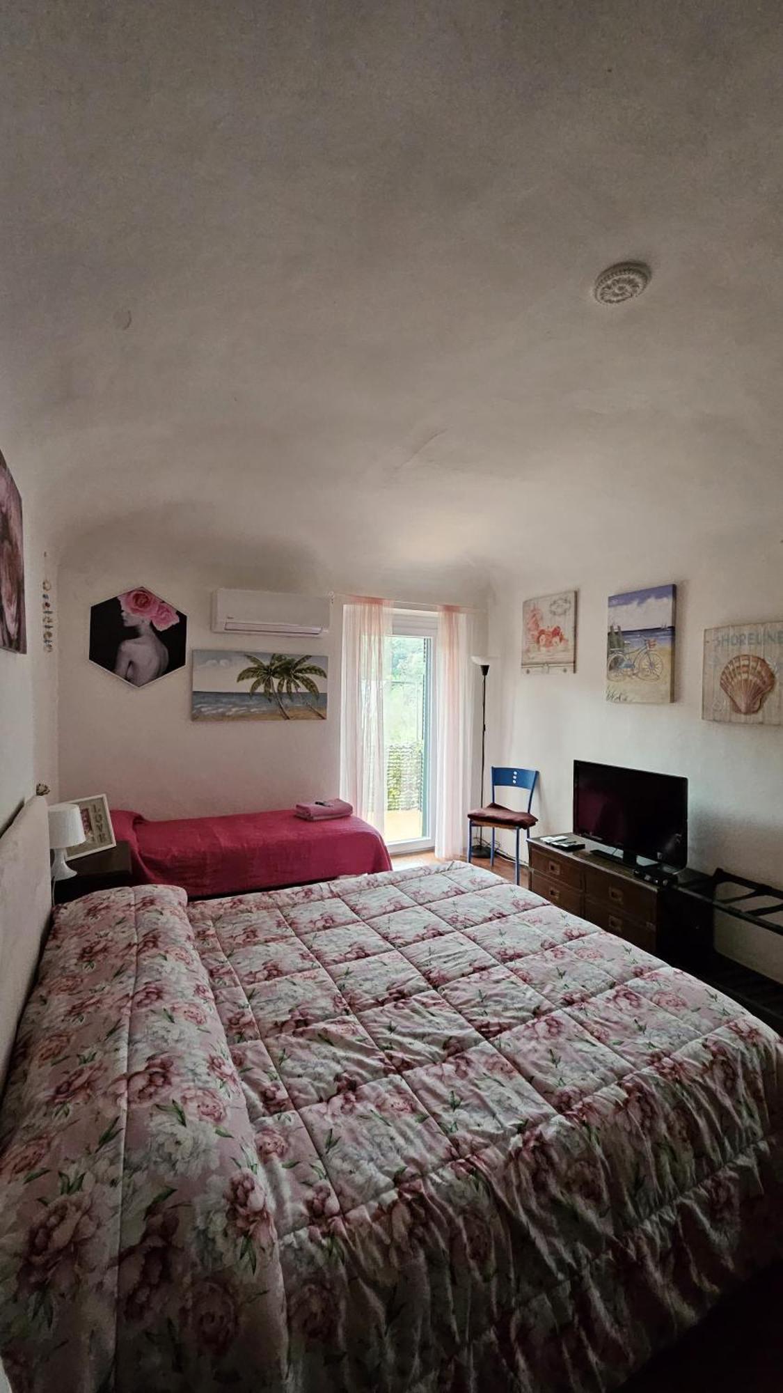 Apartamento La Terrazza Di Ameglia Alta Exterior foto
